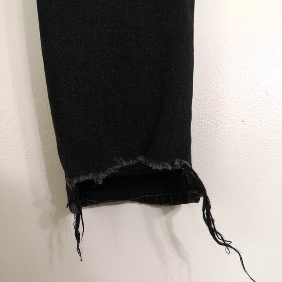 Abercrombie & Fitch Ultra High-Rise Ankle Straight Jeans in Black. Size 28/6R - Picture 7 of 7